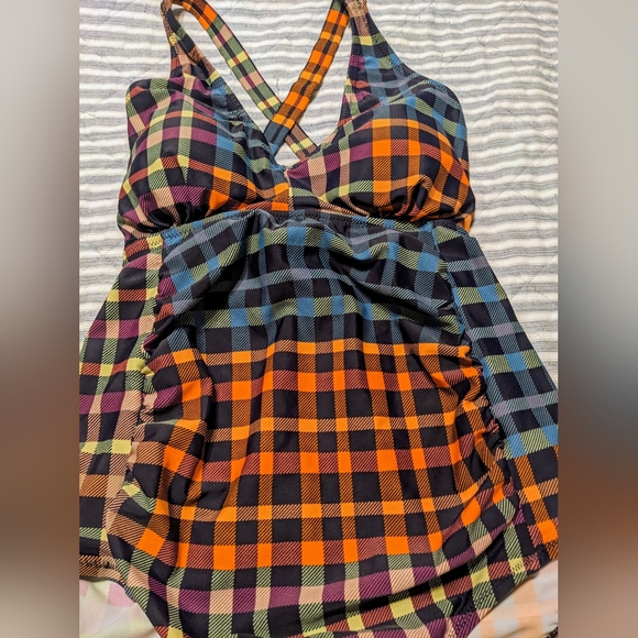 Motherhood Maternity Checkered One Piece Cross Strap Bathing Suit Orange Blue M - Picture 5 of 11